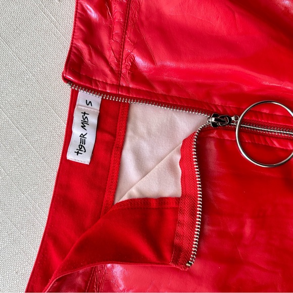 Red Vinyl Skirt - Picture 2 of 2